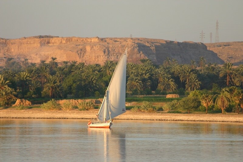 Croisière Royale haut de gamme sur le Nil en petit bateau à voile