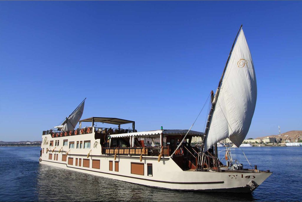 Le Dahabiya Rois, bateau traditionnel pour des croisières de luxe sur le Nil