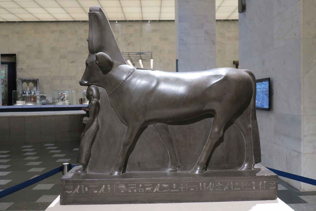 Basse moyenne et haute Egypte jour 2 Les Voyages de Pharaon Basse moyenne et haute Egypte jour 2 Les Voyages de Pharaon Basse, Moyenne & Haute Egypte Les Voyages de Pharaon