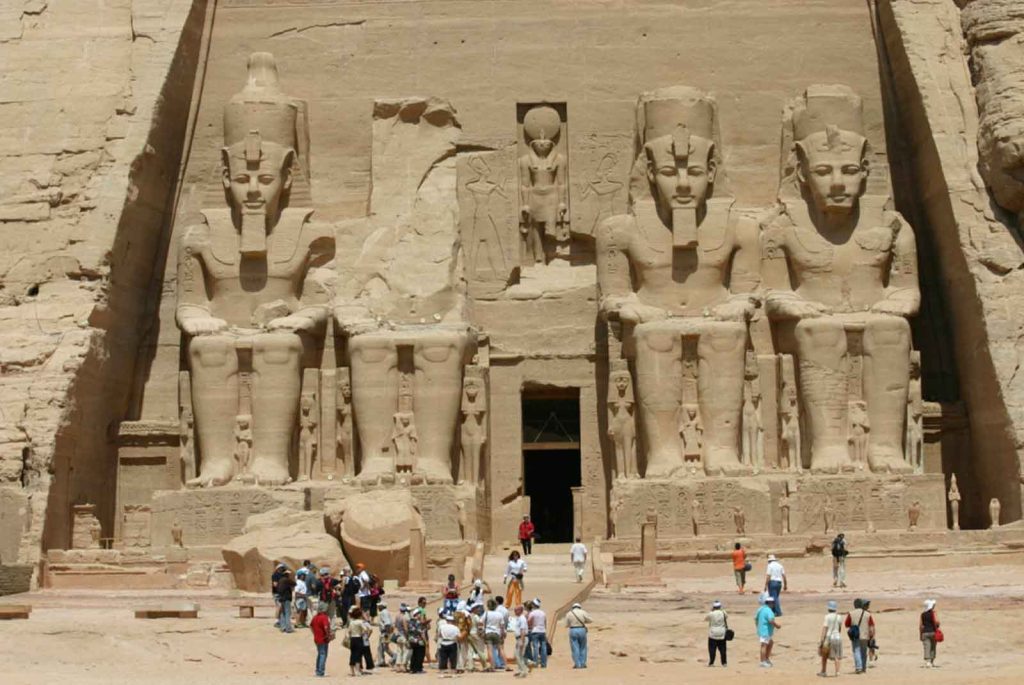 Tresors dEgypte dAlexandrie a Abou Simbel jour 12 Les Voyages de Pharaon Tresors dEgypte dAlexandrie a Abou Simbel jour 12 Les Voyages de Pharaon Paysages et Civilisations, d’Alexandrie à Abou Simbel Les Voyages de Pharaon